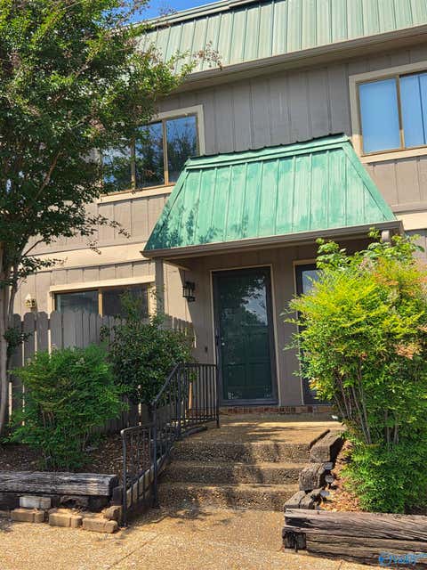 Condo For Sale - 2225 Golf Road #301<br/> Madison County, Huntsville, AL 35802