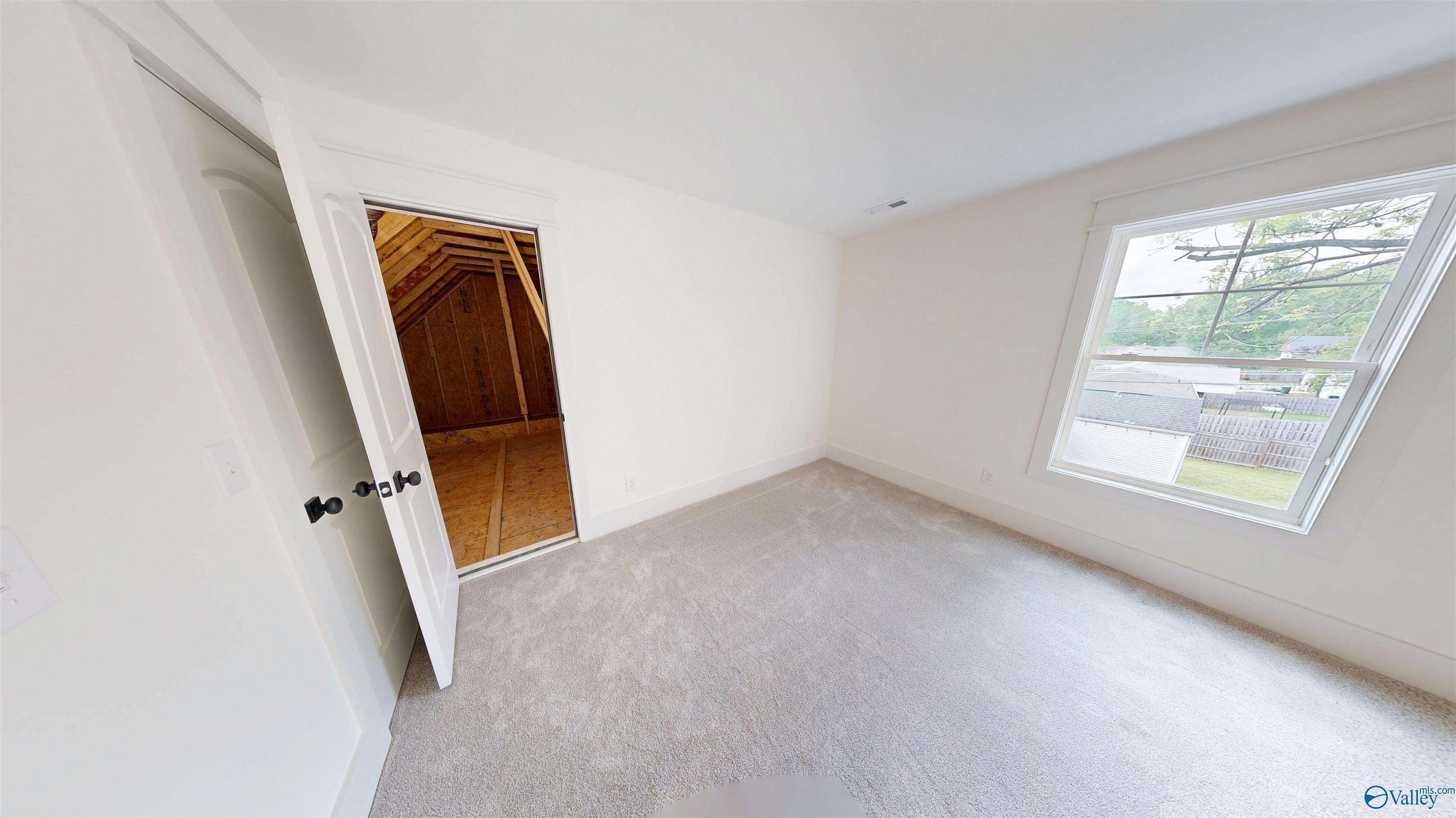 2703 Woodview Drive, Huntsville, Alabama image 33