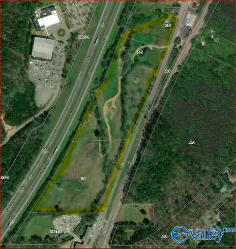 Homes For Sale - 2 Gadsden Highway<br/> Trussville, AL 35173