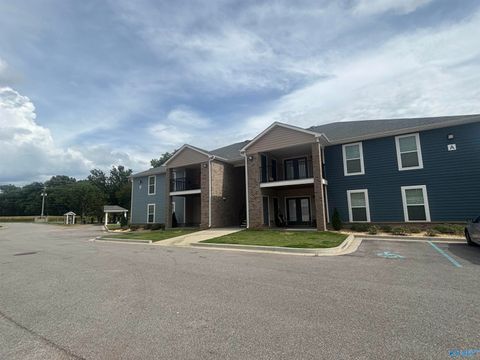 Apartment For Rent - 3943 Winchester Road #B101<br/> New Market, AL 35761