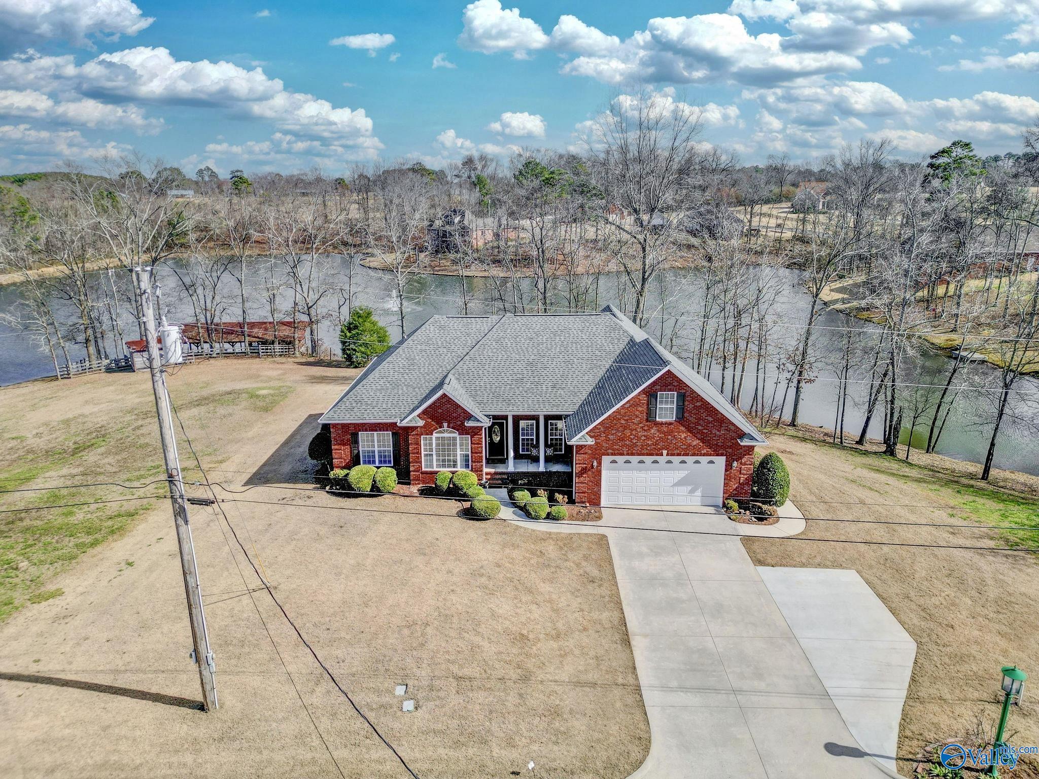 86 Paradise Drive, Boaz, Alabama image 1