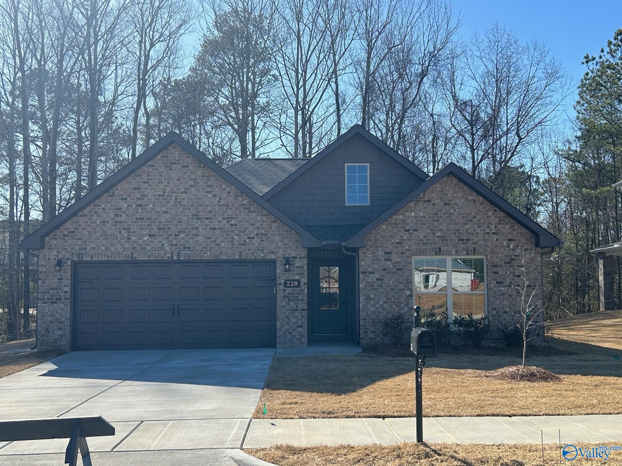 228 Gateway Trail, Arab, Alabama image 1