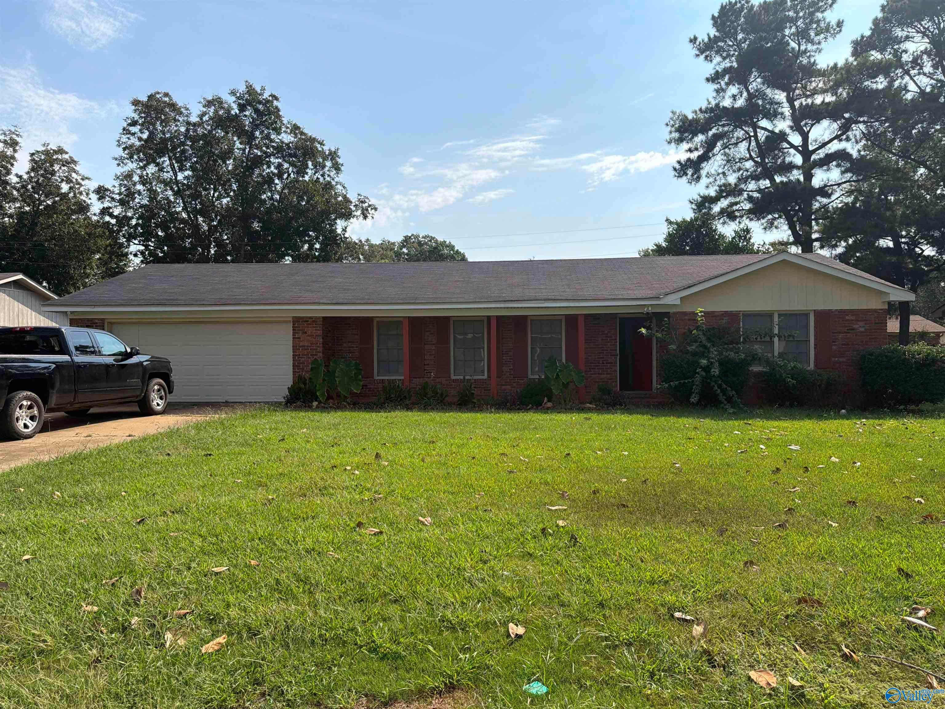 1210 Arbor Avenue, Decatur, AL 35601 | MLS 21931851 | Listing ...