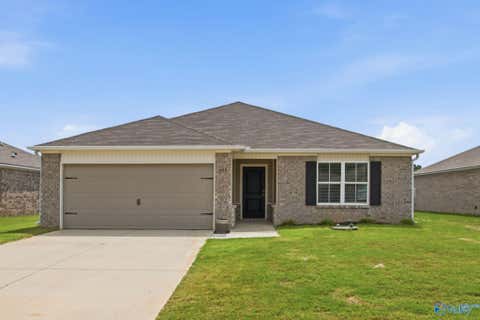 Homes For Sale - 239 Faded Rose Lane<br/> Toney, AL 35773