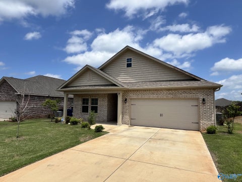 Homes For Rent - 107 Caden Court<br/> Madison, AL 35756