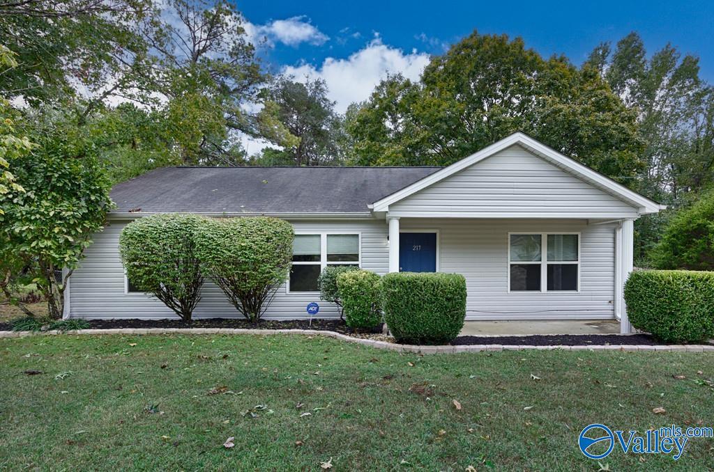 217 Buffalo Creek Drive, Toney, Alabama image 1