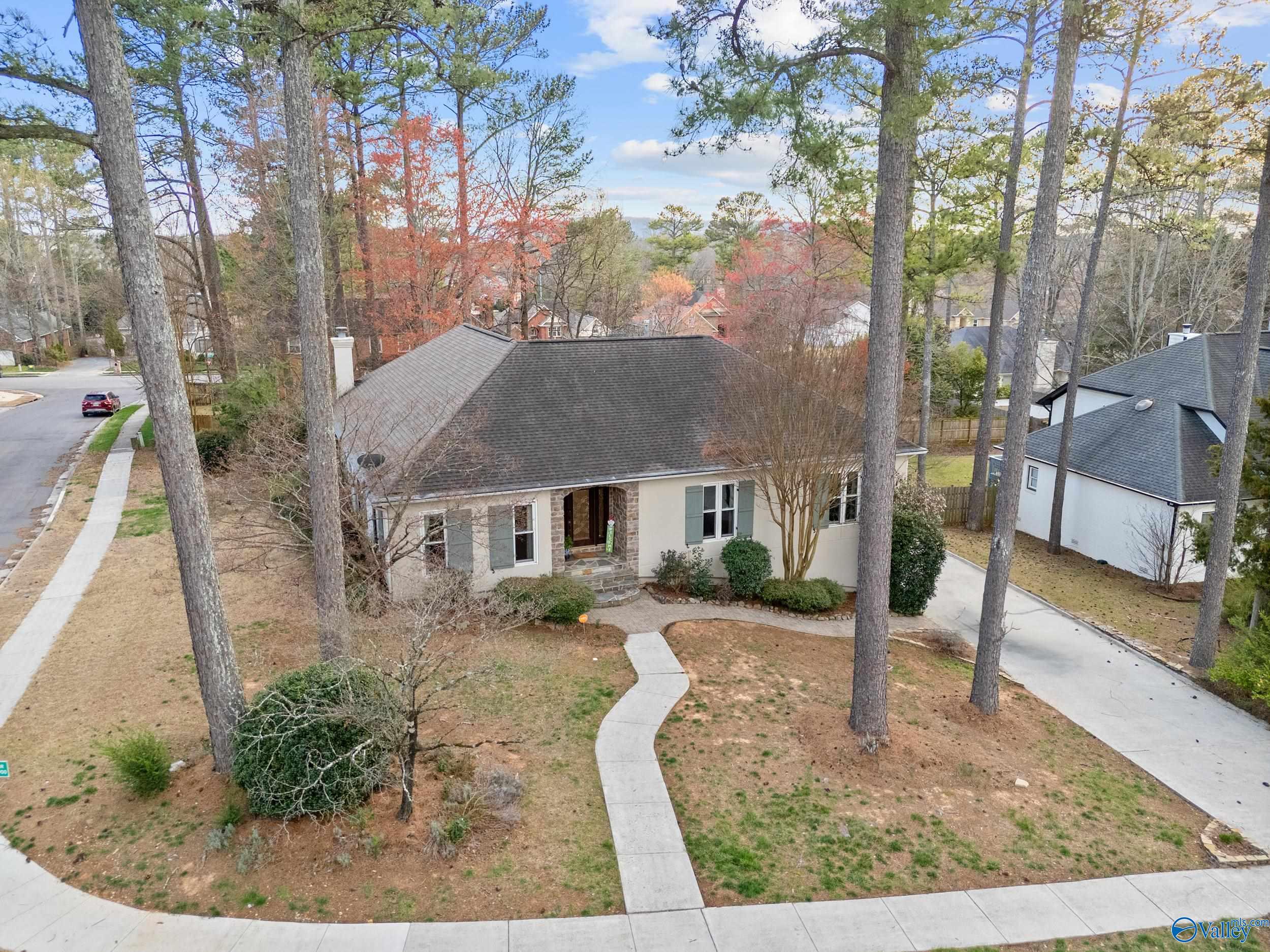 1928 Shellbrook Drive, Huntsville, Alabama image 2