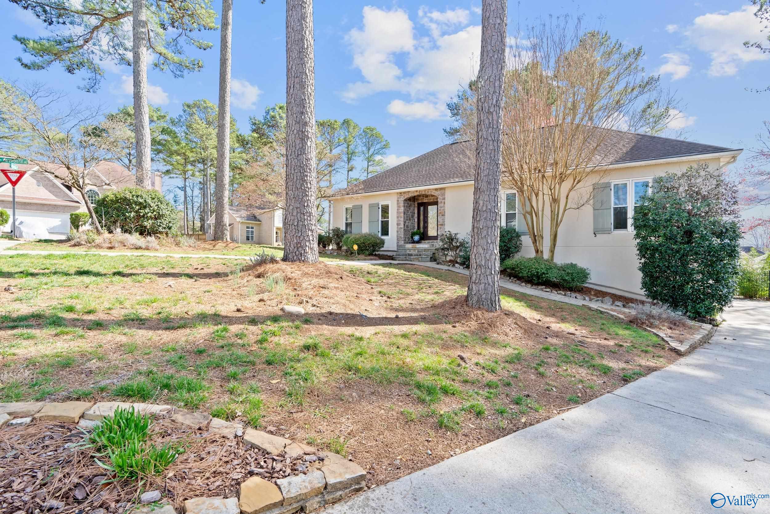 1928 Shellbrook Drive, Huntsville, Alabama image 36