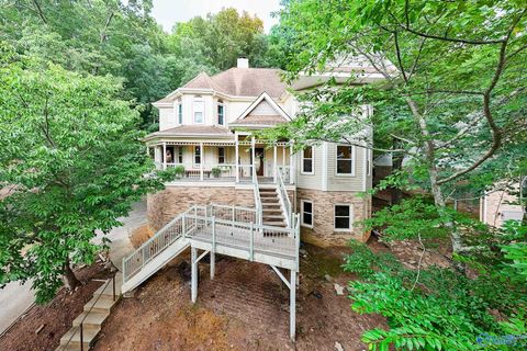 Homes For Sale - 1315 Joshua Drive<br/> Huntsville, AL 35803