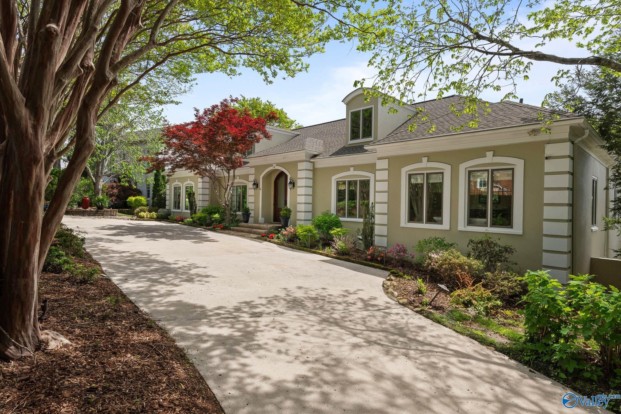 94 SE Scenic Drive SE