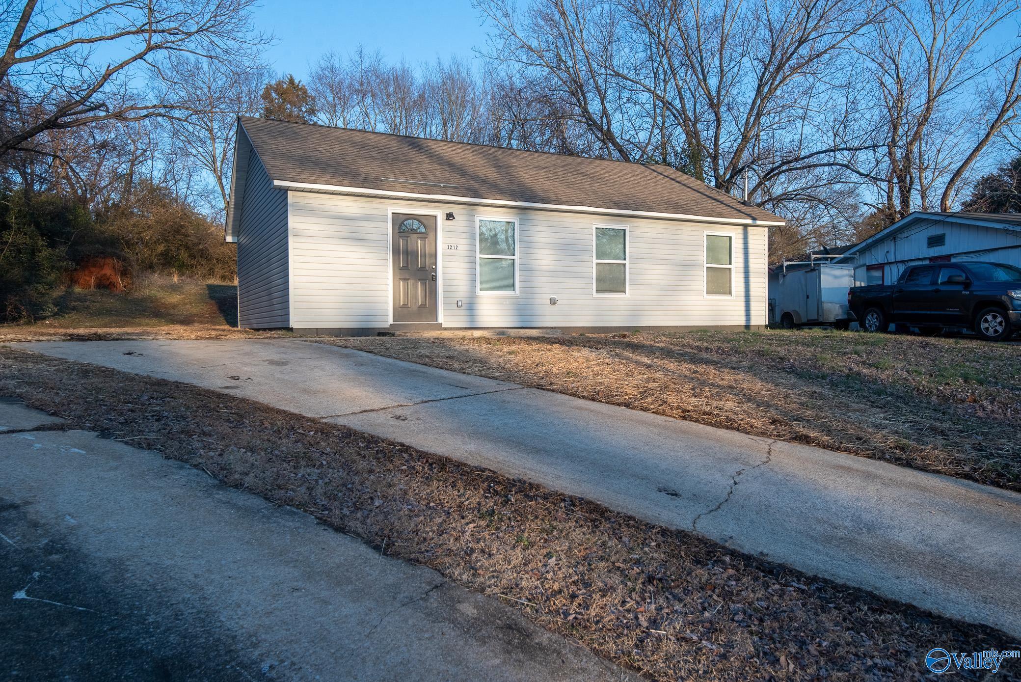 3212 Yale Circle, Huntsville, Alabama image 3