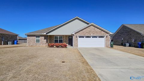 Homes For Sale - 19105 Racheals Loop<br/> Limestone County, Athens, AL 35611