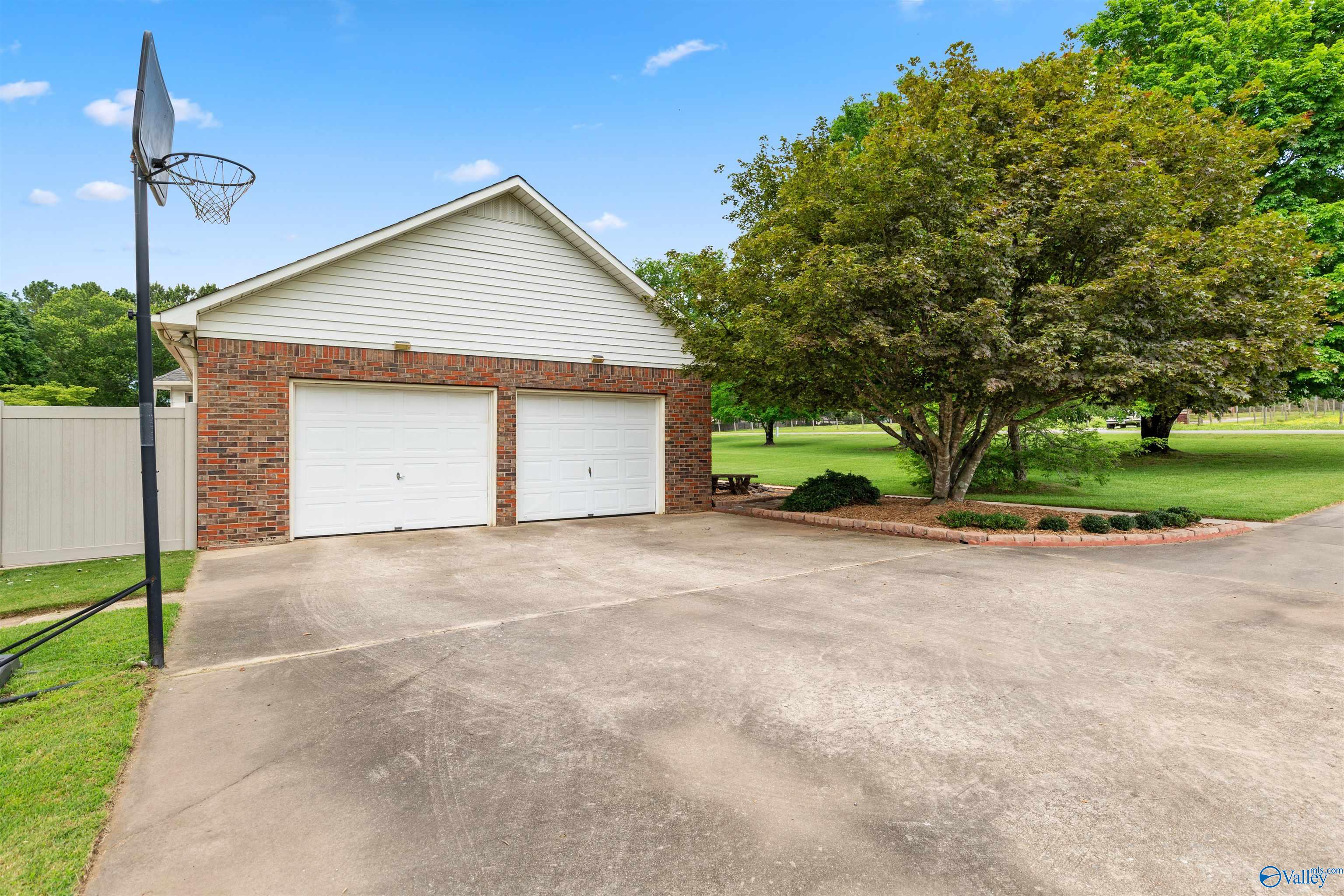 17425 Jones Road, Athens, Alabama image 15