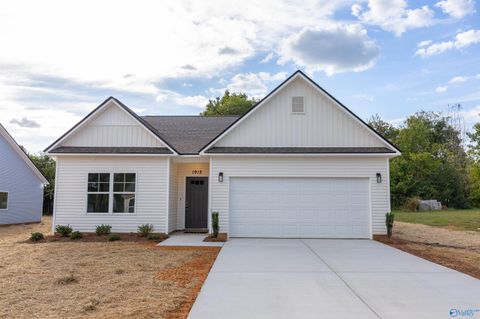1915 Priscilla Lane NW Huntsville AL 35806