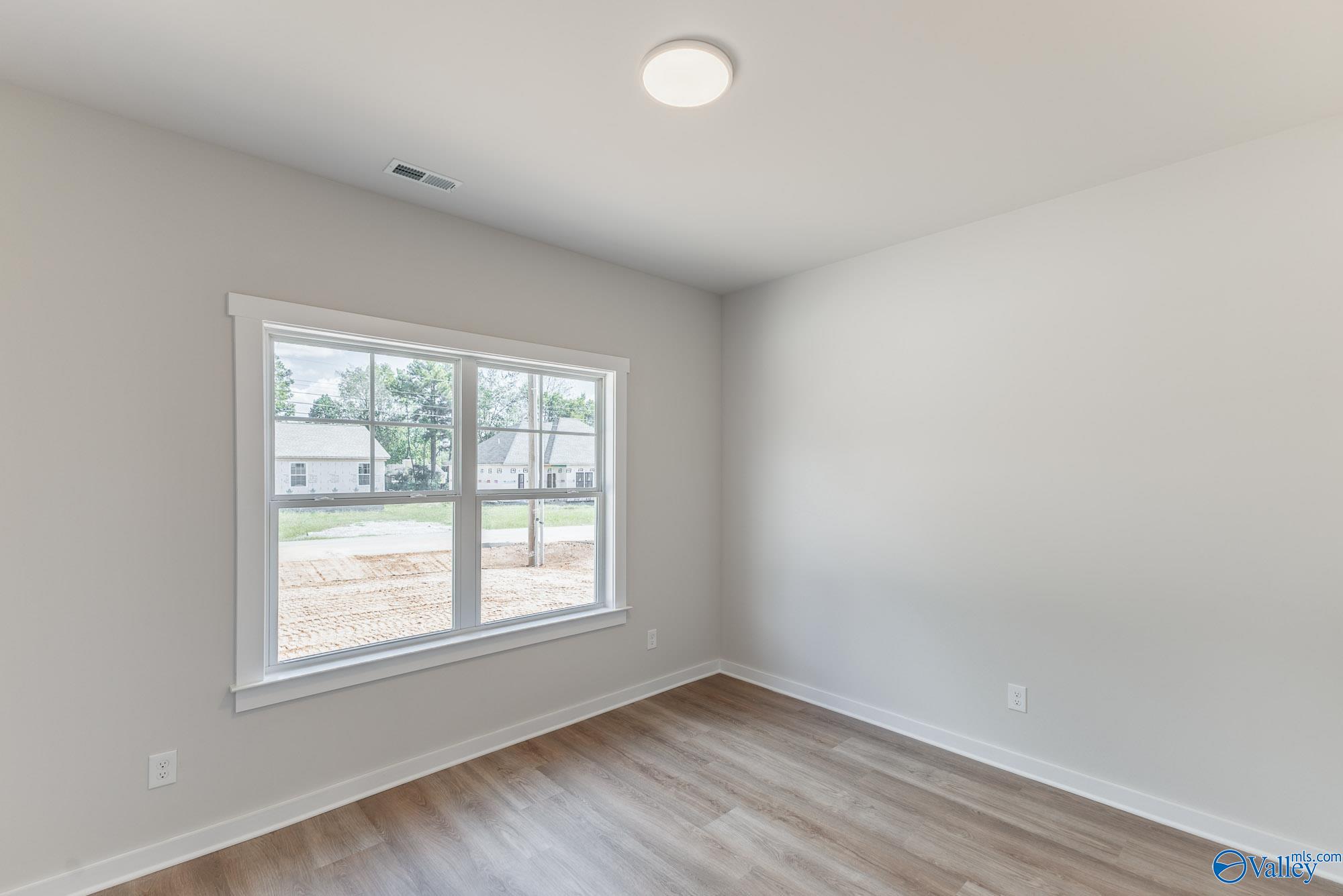 1915 Priscilla Lane NW