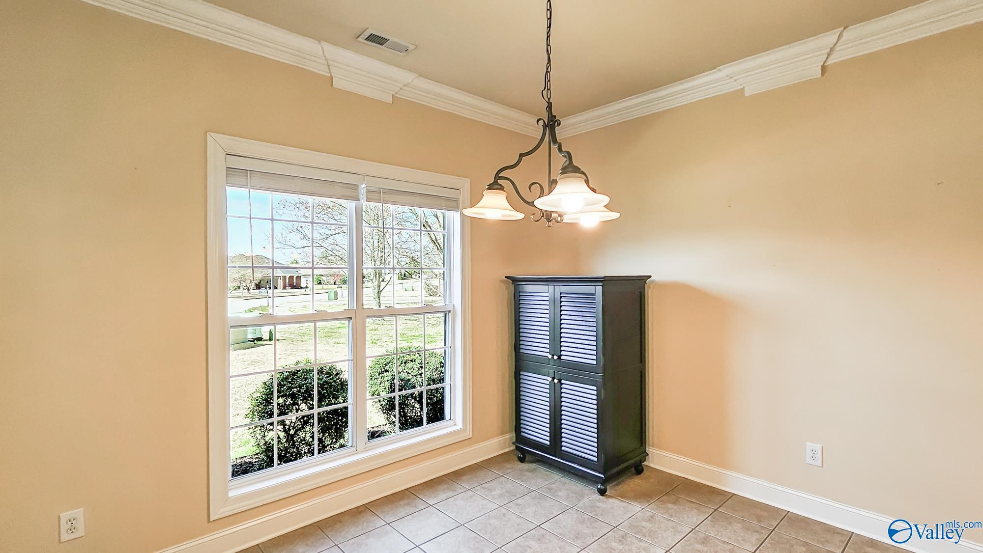 115 Galt Lane, Madison, Alabama image 9