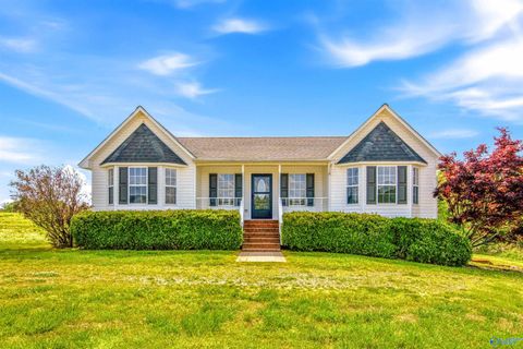 Homes For Sale - 1160 County Road 1506<br/> Cullman County, Cullman, AL 35058