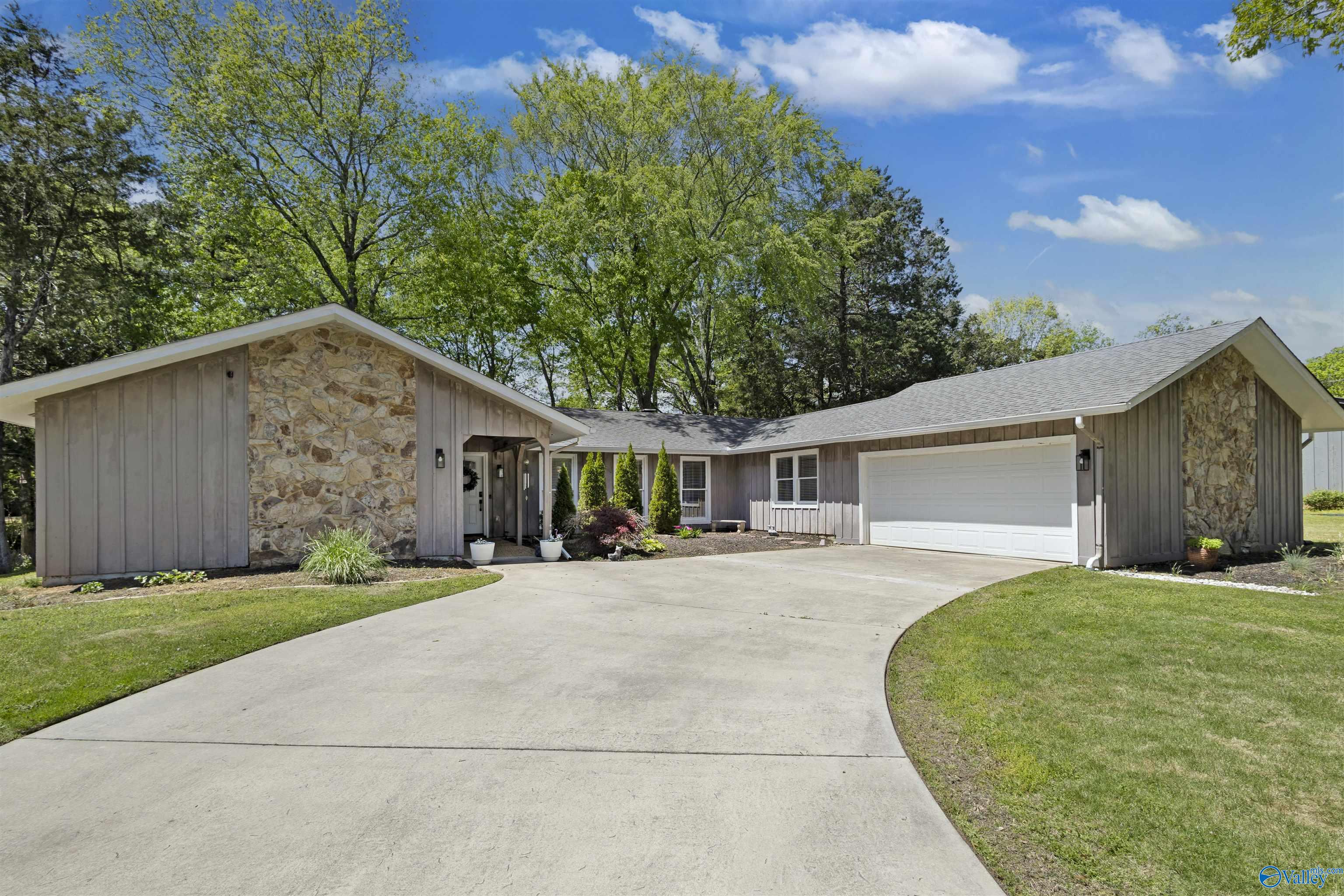 3411 Timber Way, Decatur, Alabama image 1