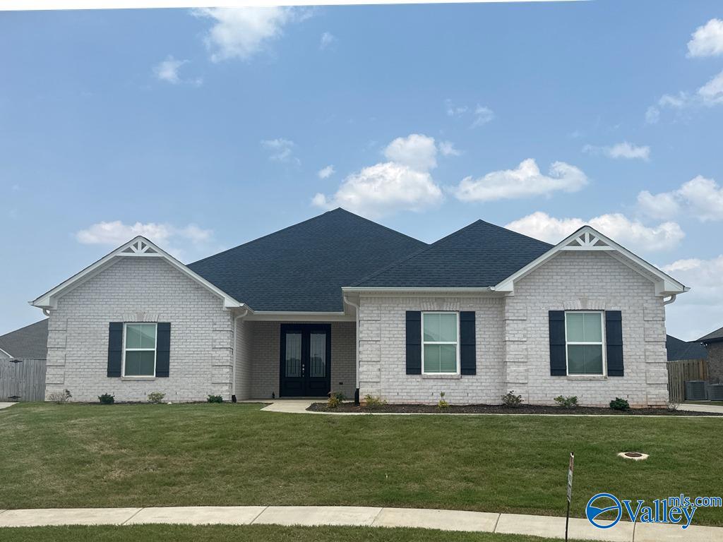 26415 Birkshire Lane, Athens, Alabama image 1