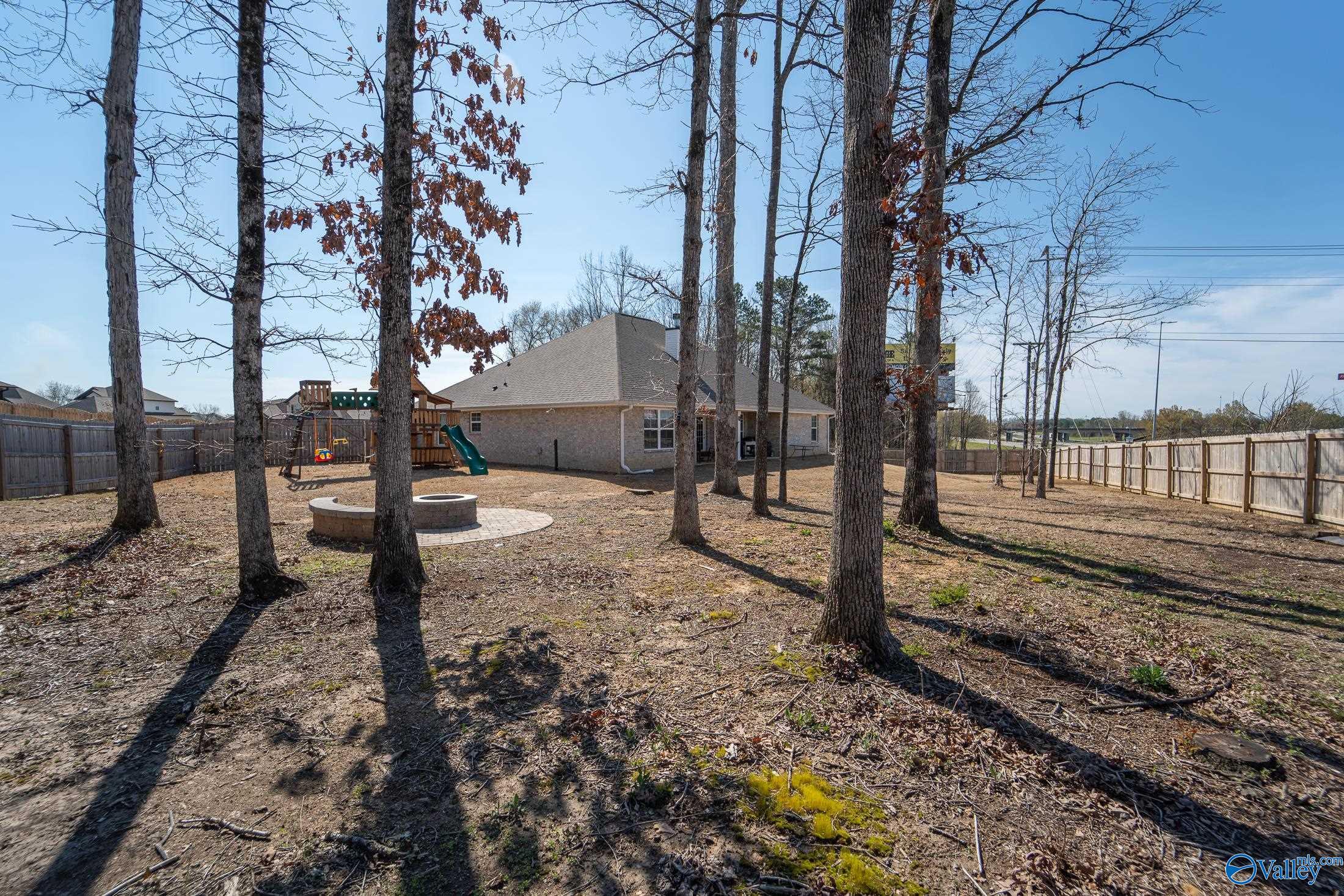206 Lake View Drive, Athens, Alabama image 39
