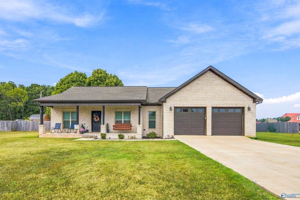 17197 SHADOW WOOD LN, ATHENS, AL 35614 - Image b75d75f92c2097d8bb13b6e8be7bf648/3286193673
