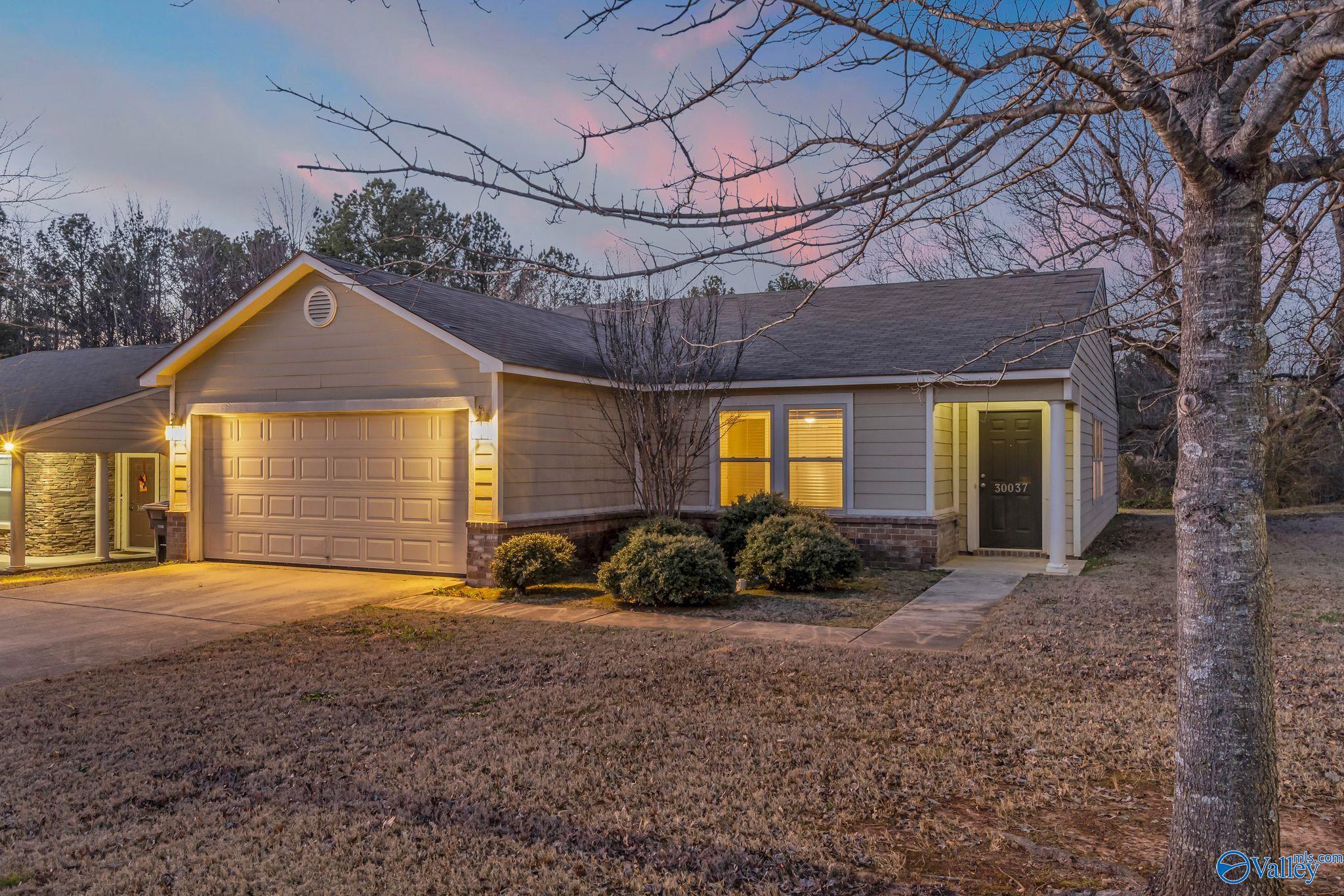 30037 Westfield Drive, Harvest, Alabama image 2