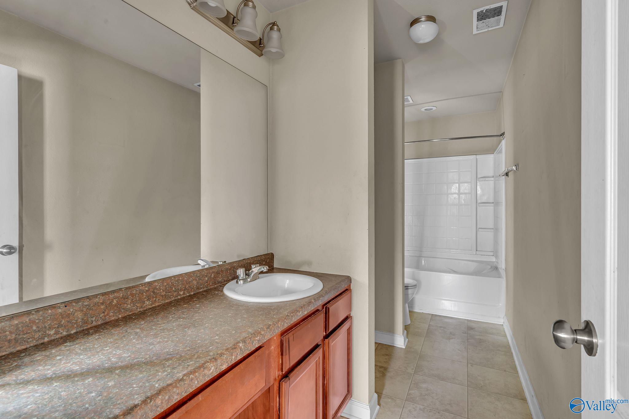 30037 Westfield Drive, Harvest, Alabama image 22