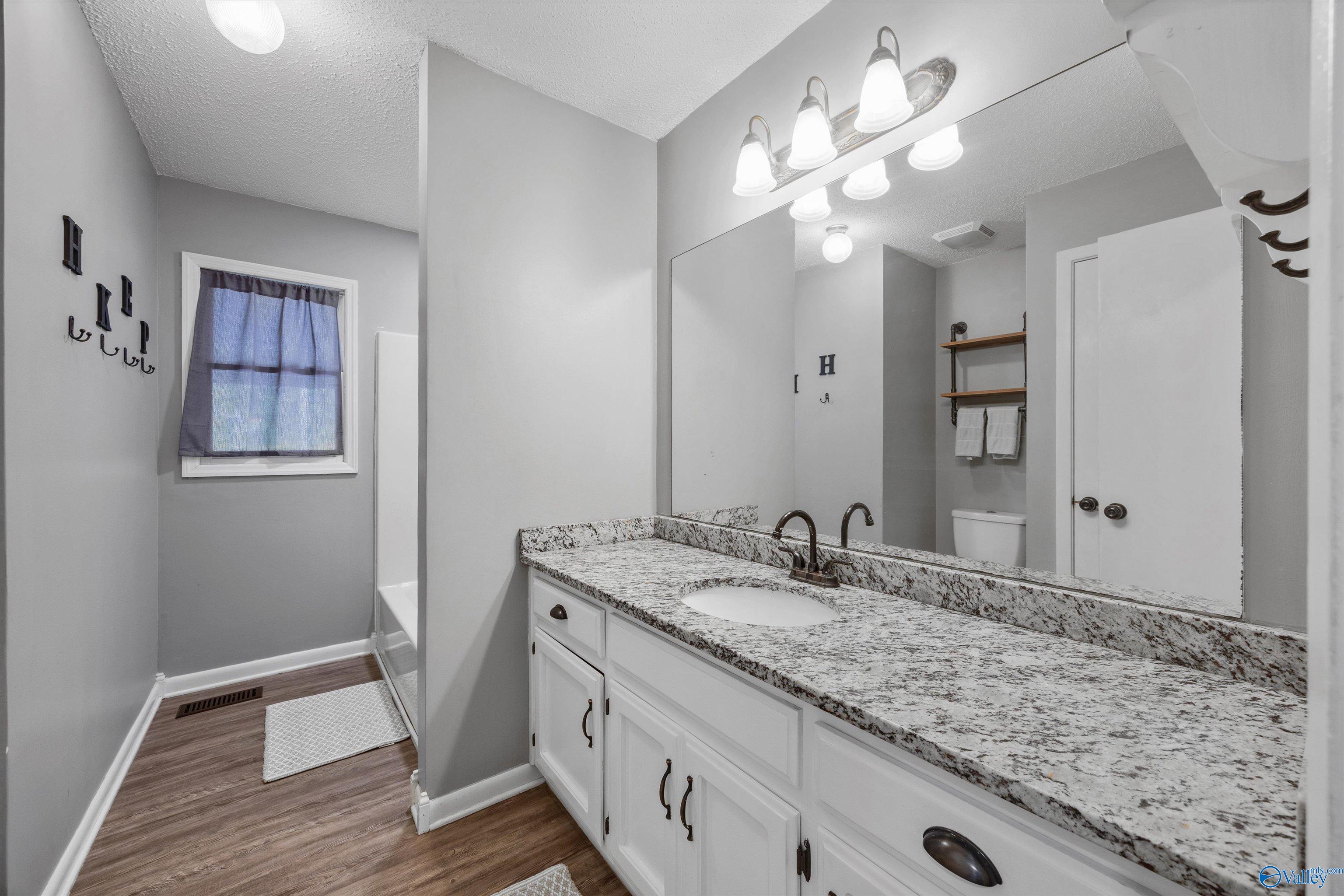 525 10th Street, Arab, Alabama image 17
