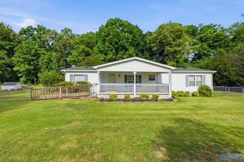 Mobile Home For Sale - 17511 Parker Road<br/> Athens, AL 35611