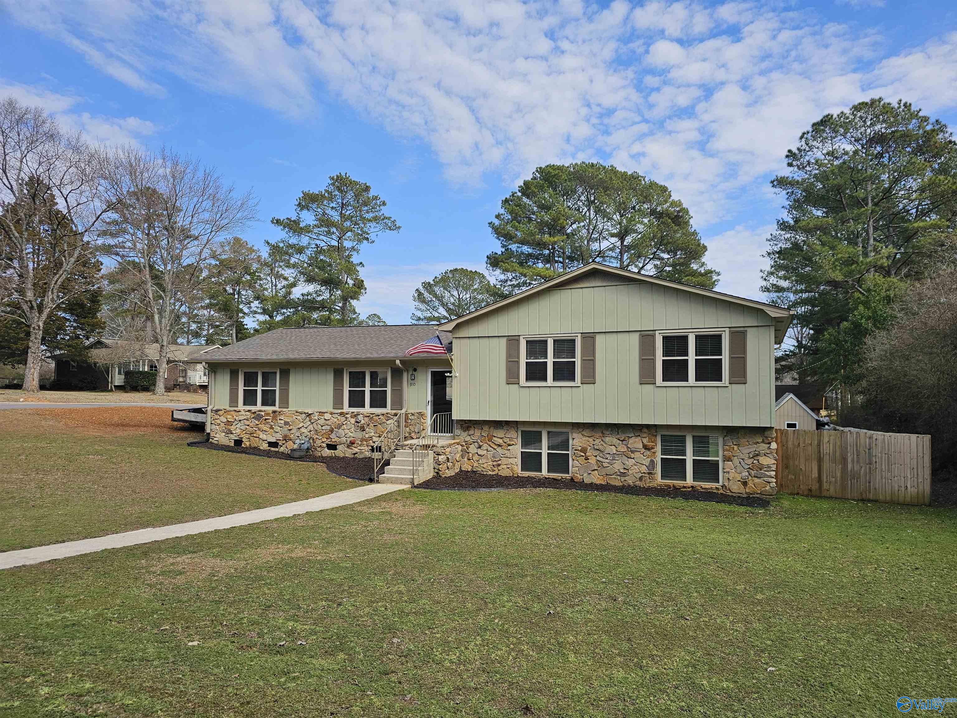 910 Lakeview Avenue, Cullman, Alabama image 1