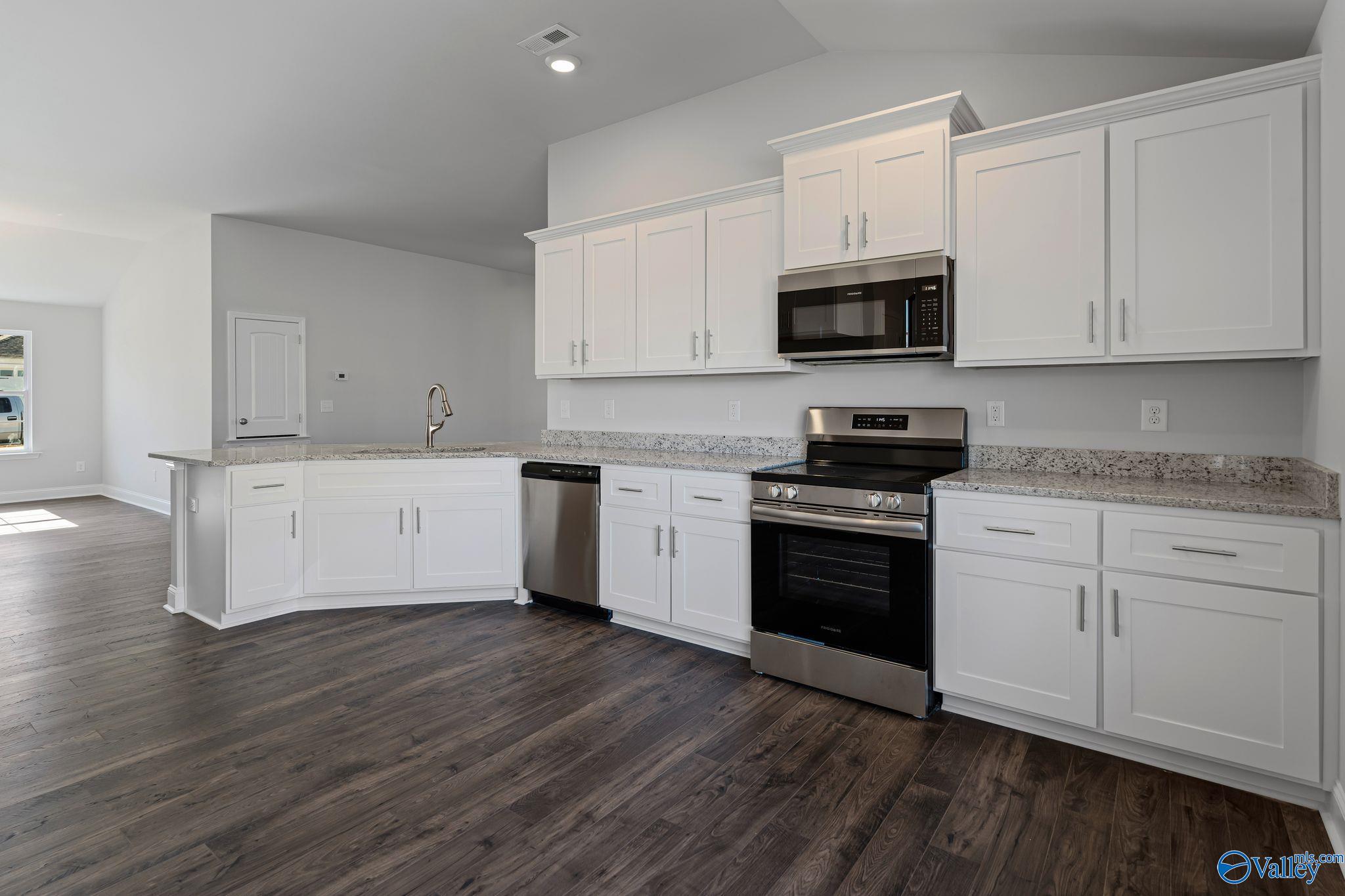 15354 Springbrook Trace, Athens, Alabama image 9