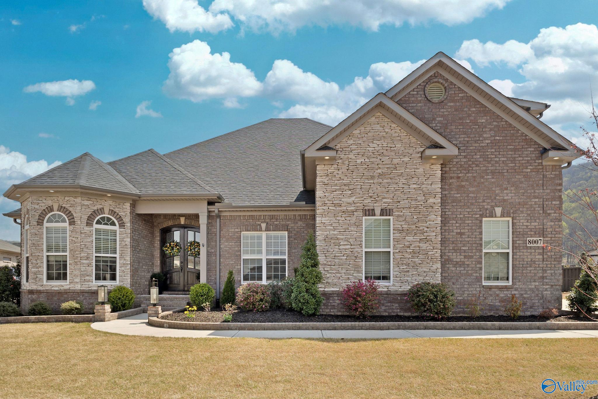 8007 Farm Meadow Drive, Owens Cross Roads, Alabama image 1