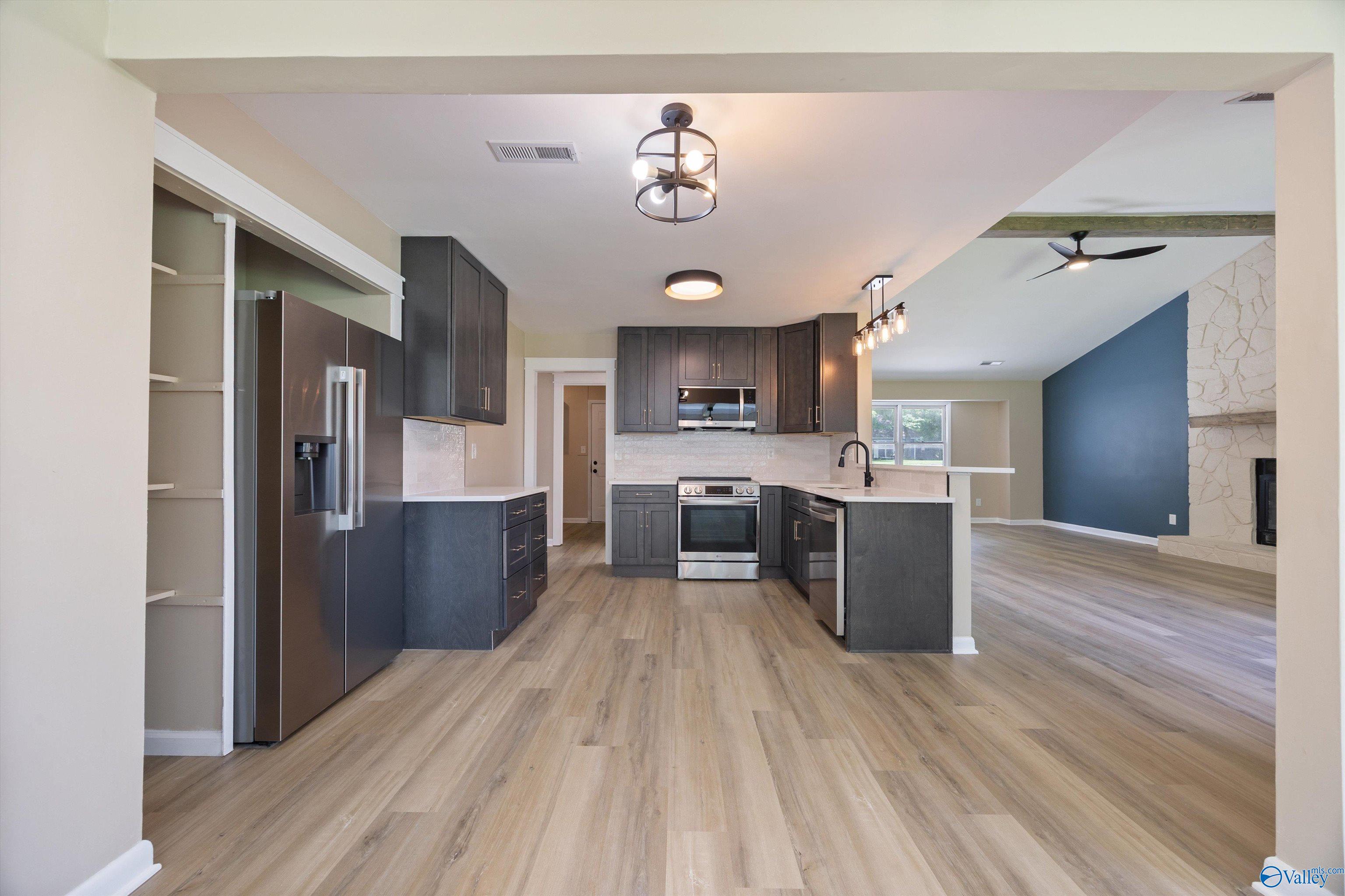 12034 Runningmeade Trail, Huntsville, Alabama image 12