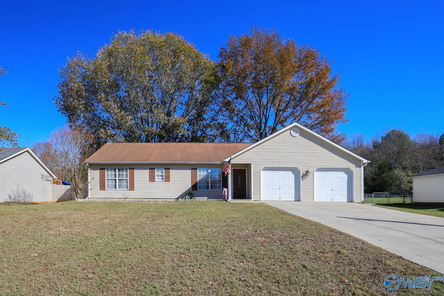 316 Buffalo Creek Drive, Toney, Alabama image 1