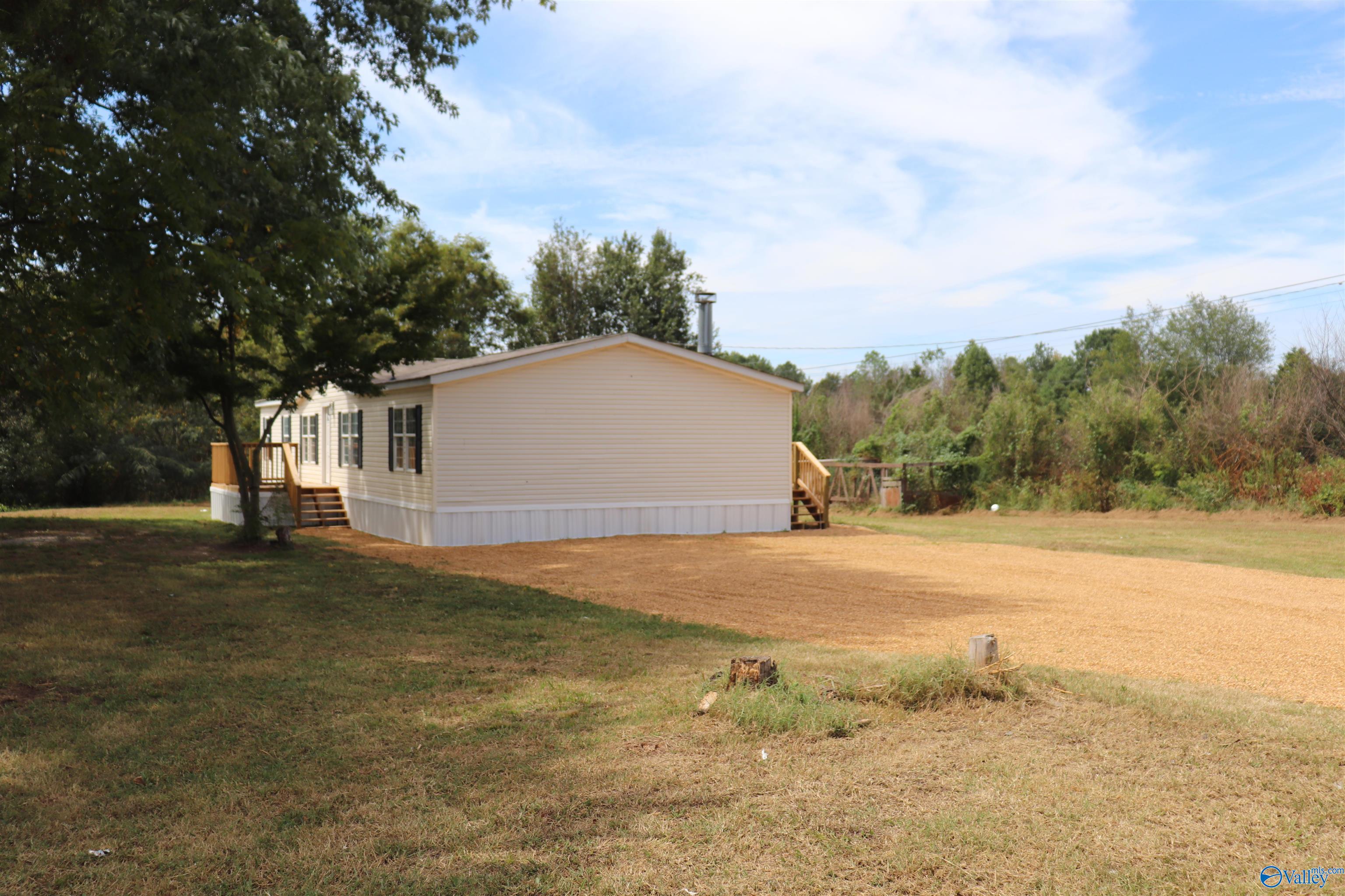 379 Water Tank Road, Union Grove, Alabama image 5