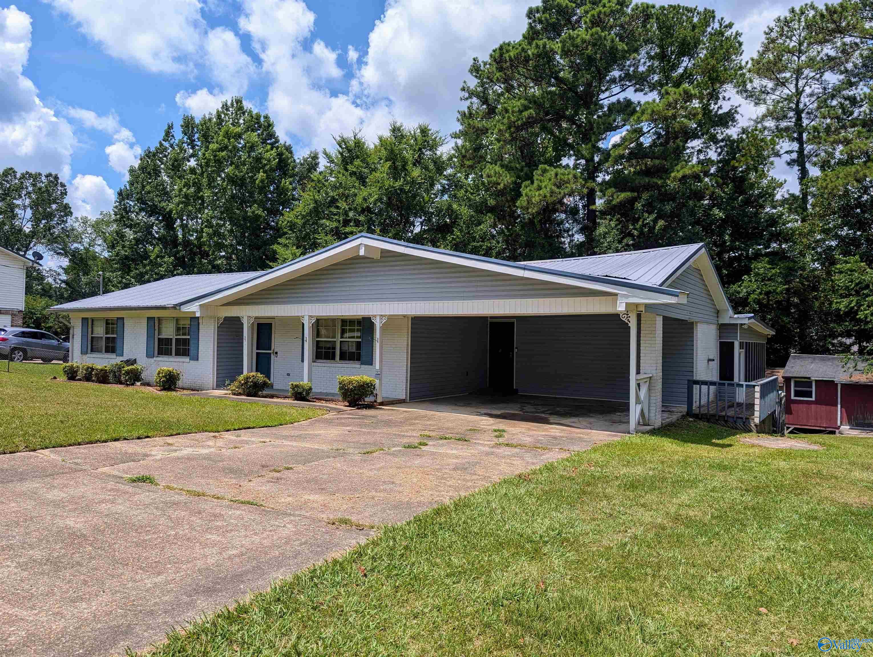 1108 Maxanna Drive, Anniston, Alabama image 1