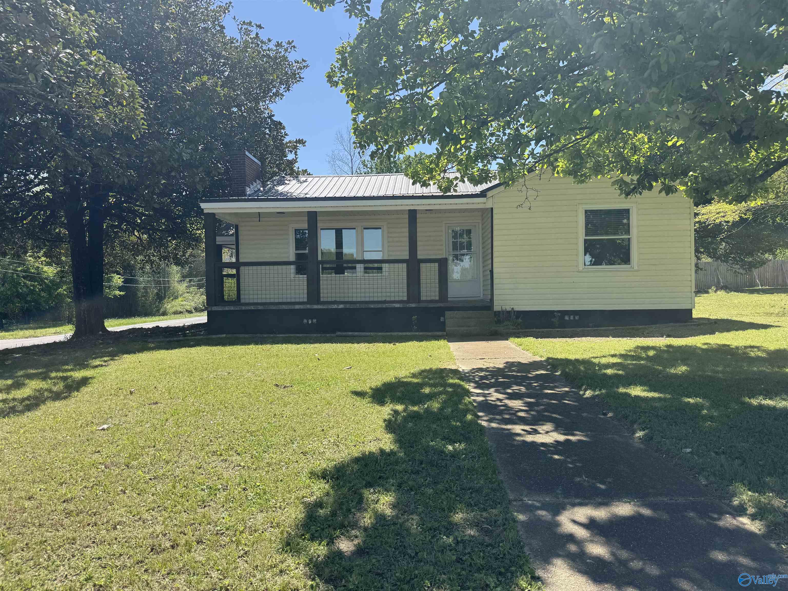 924 Guntersville Road, Arab, Alabama image 3