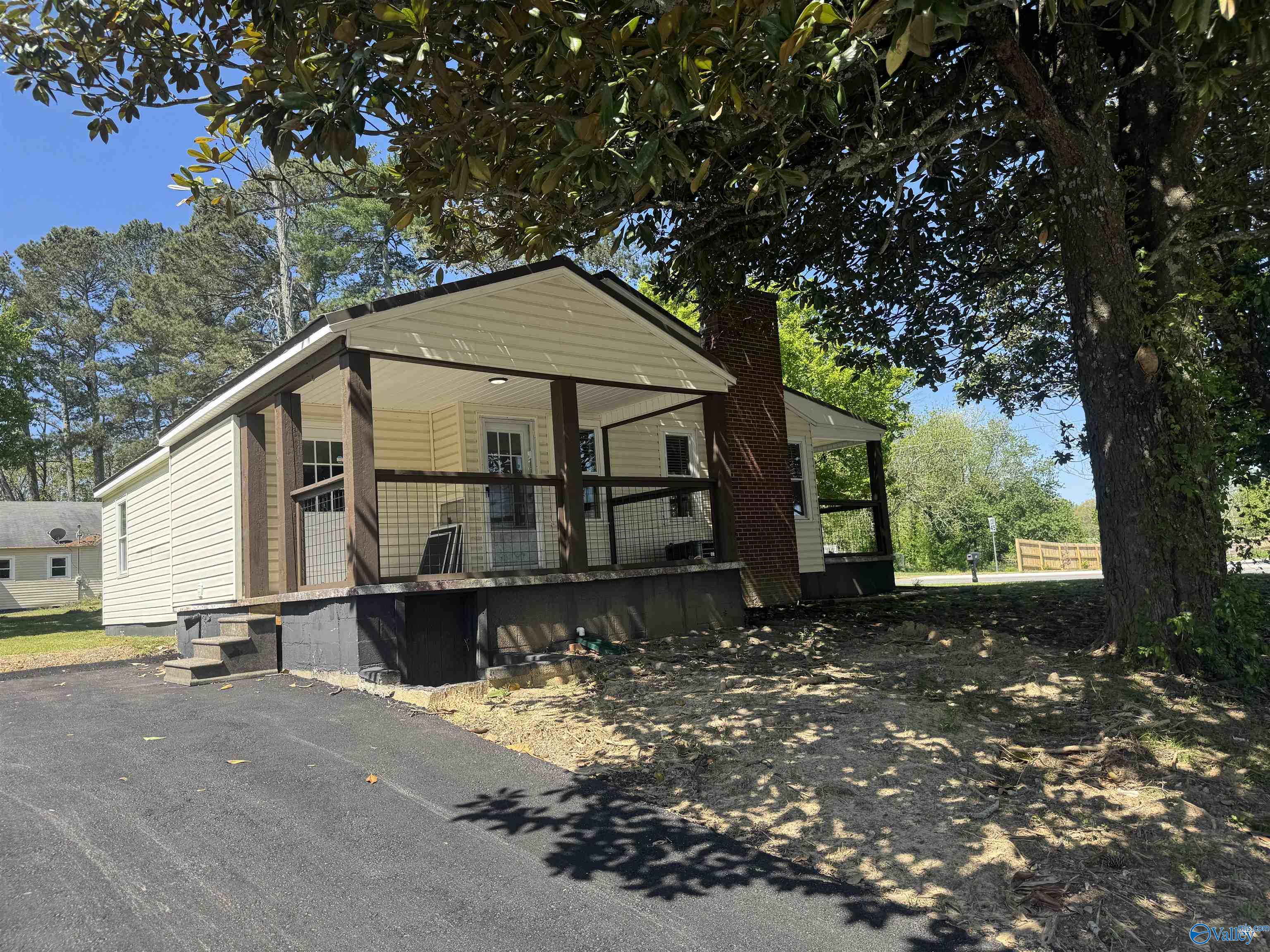 924 Guntersville Road, Arab, Alabama image 5