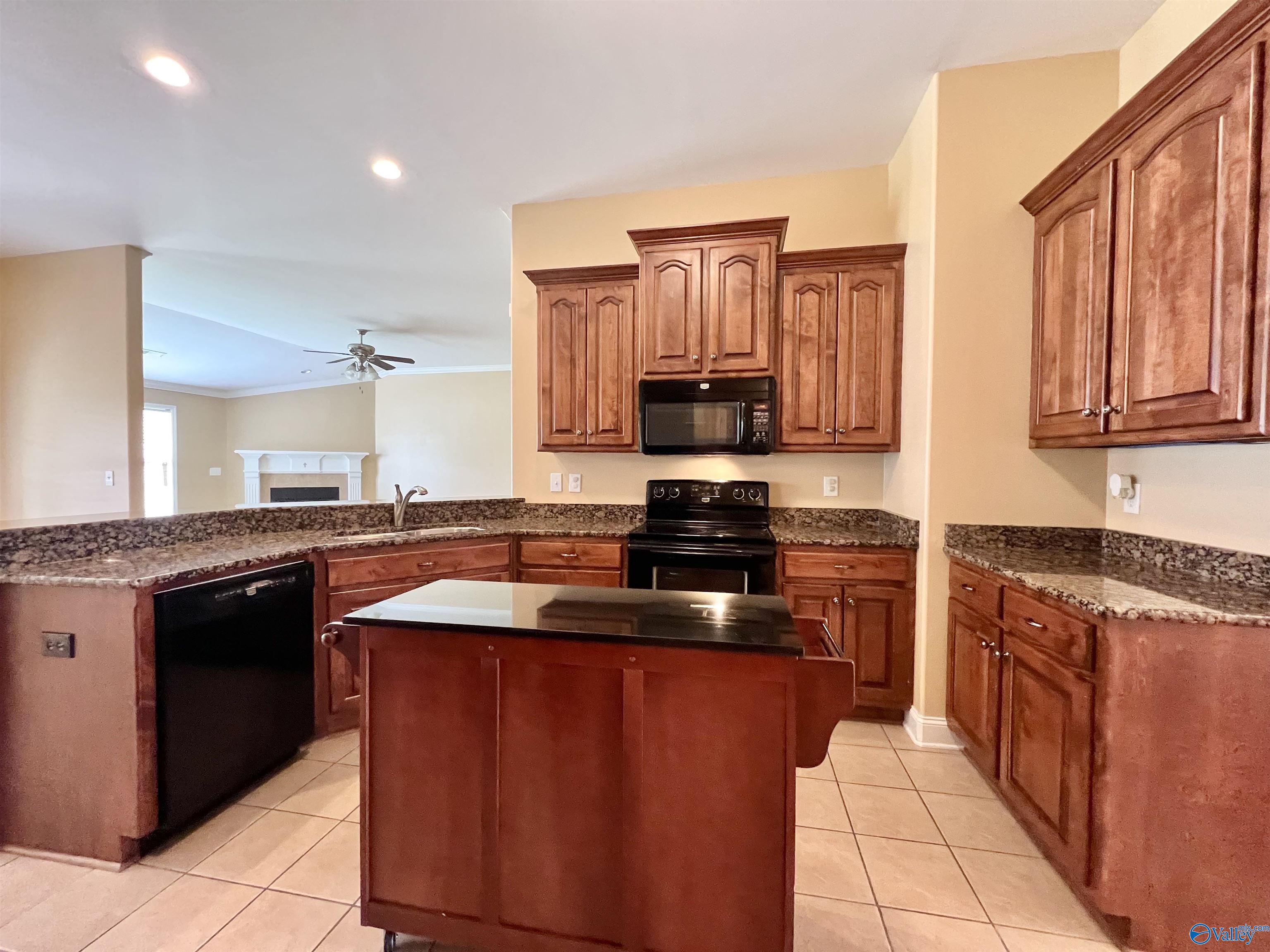 100 Glenfield Court, Huntsville, Alabama image 11