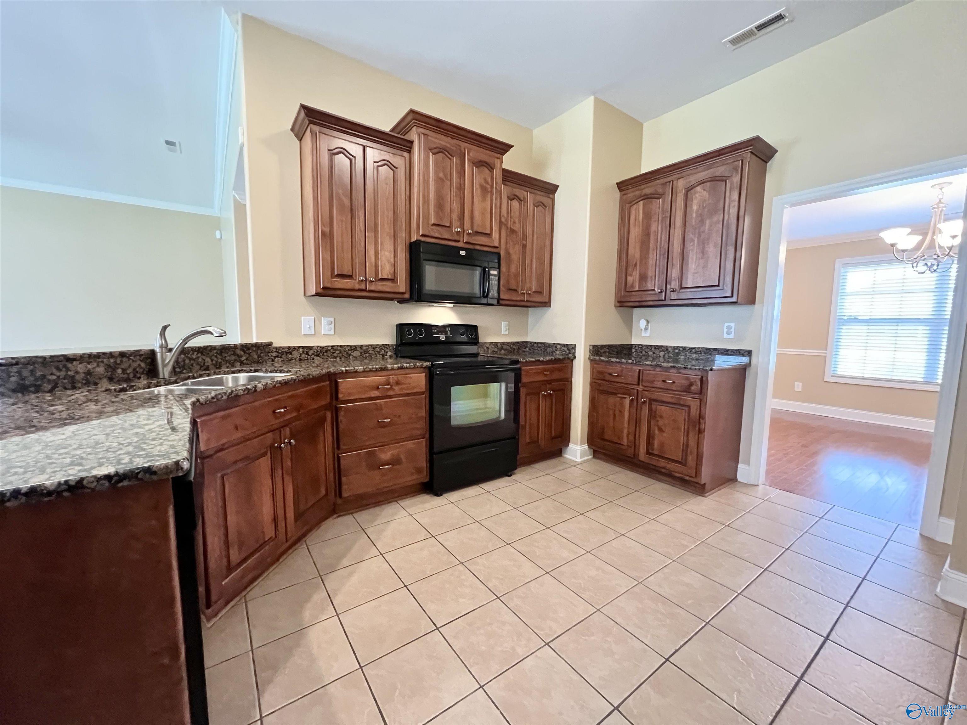 100 Glenfield Court, Huntsville, Alabama image 12