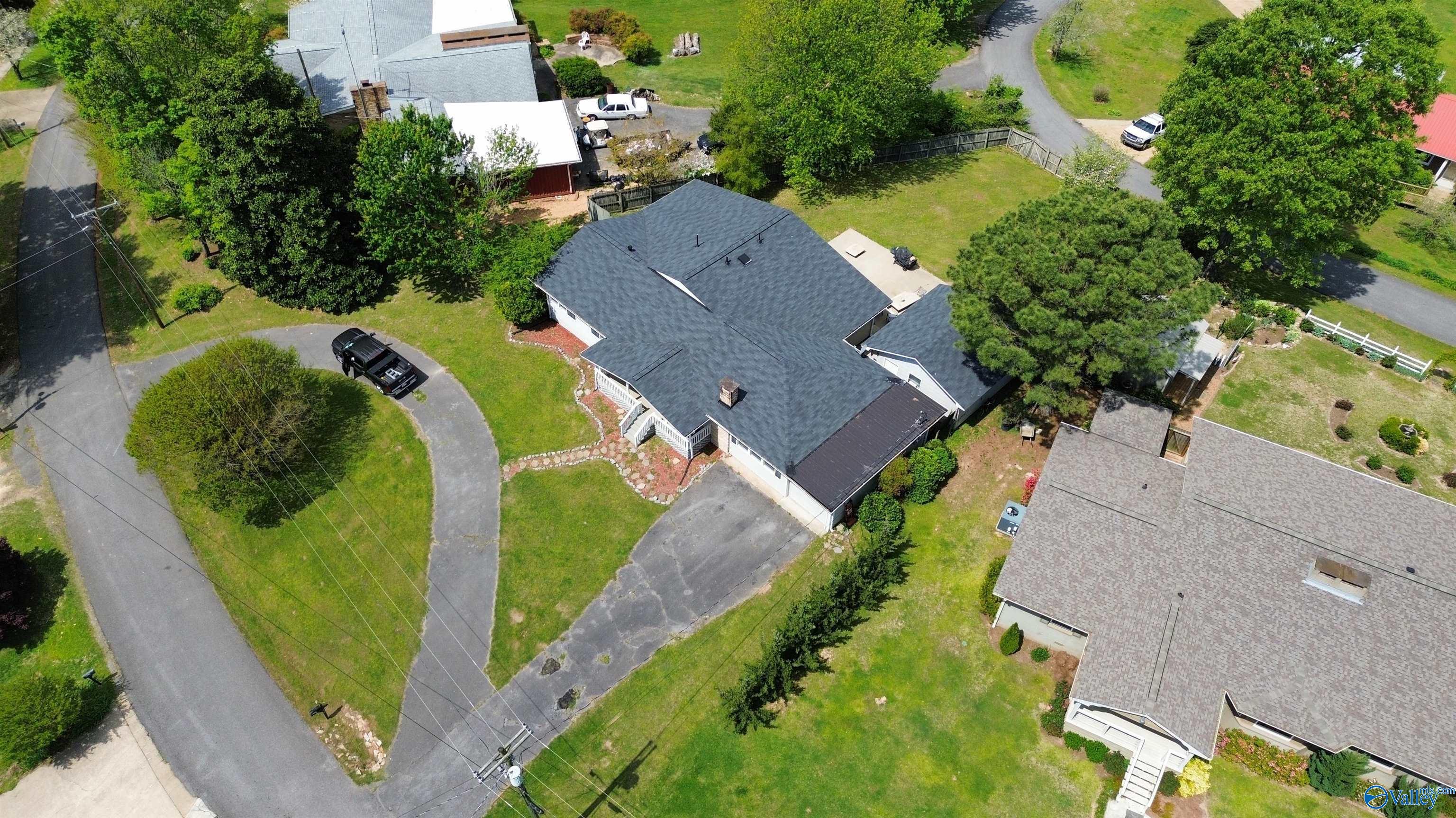 466 Warrenton Shores Drive, Guntersville, Alabama image 5