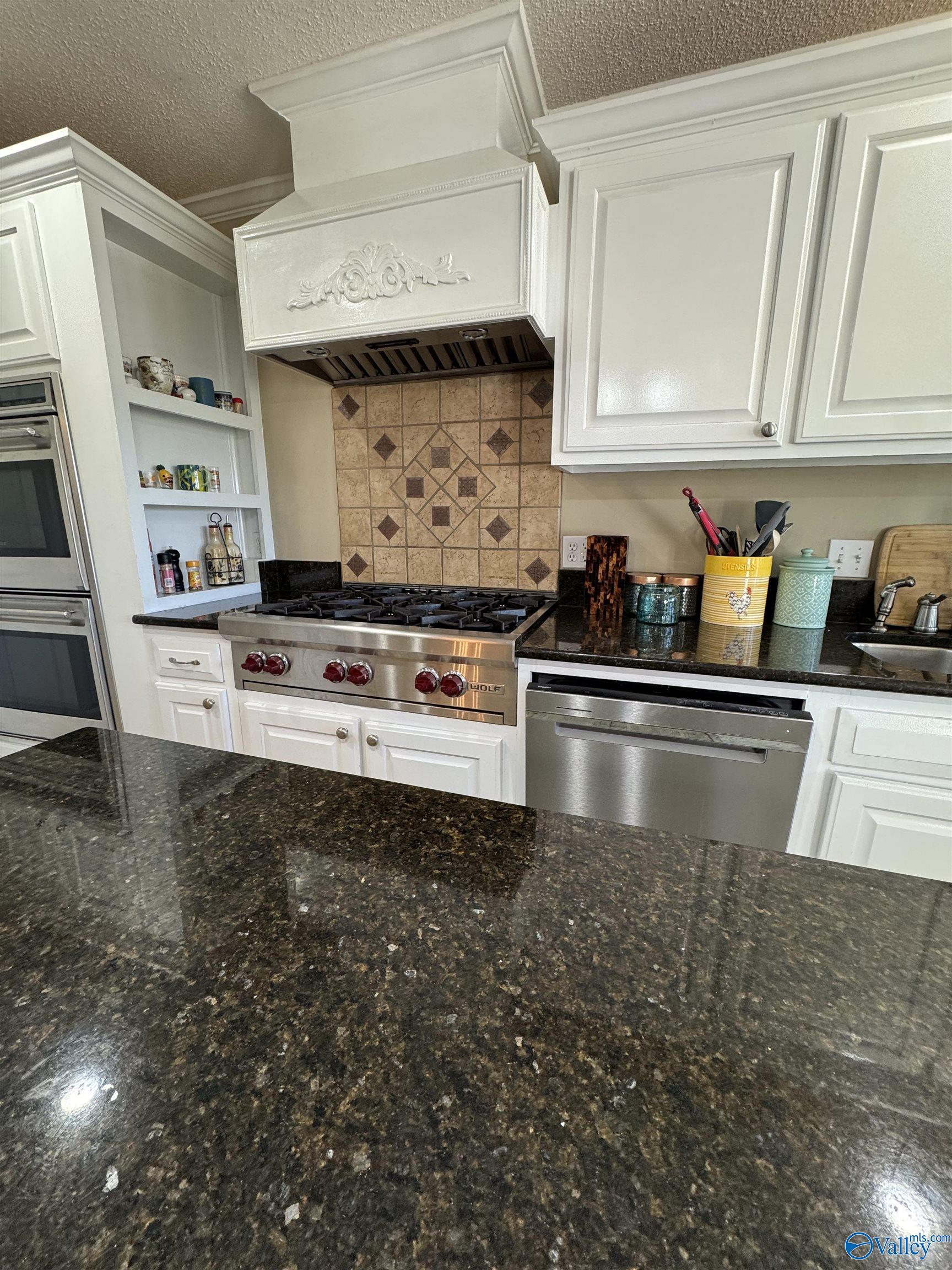 466 Warrenton Shores Drive, Guntersville, Alabama image 19