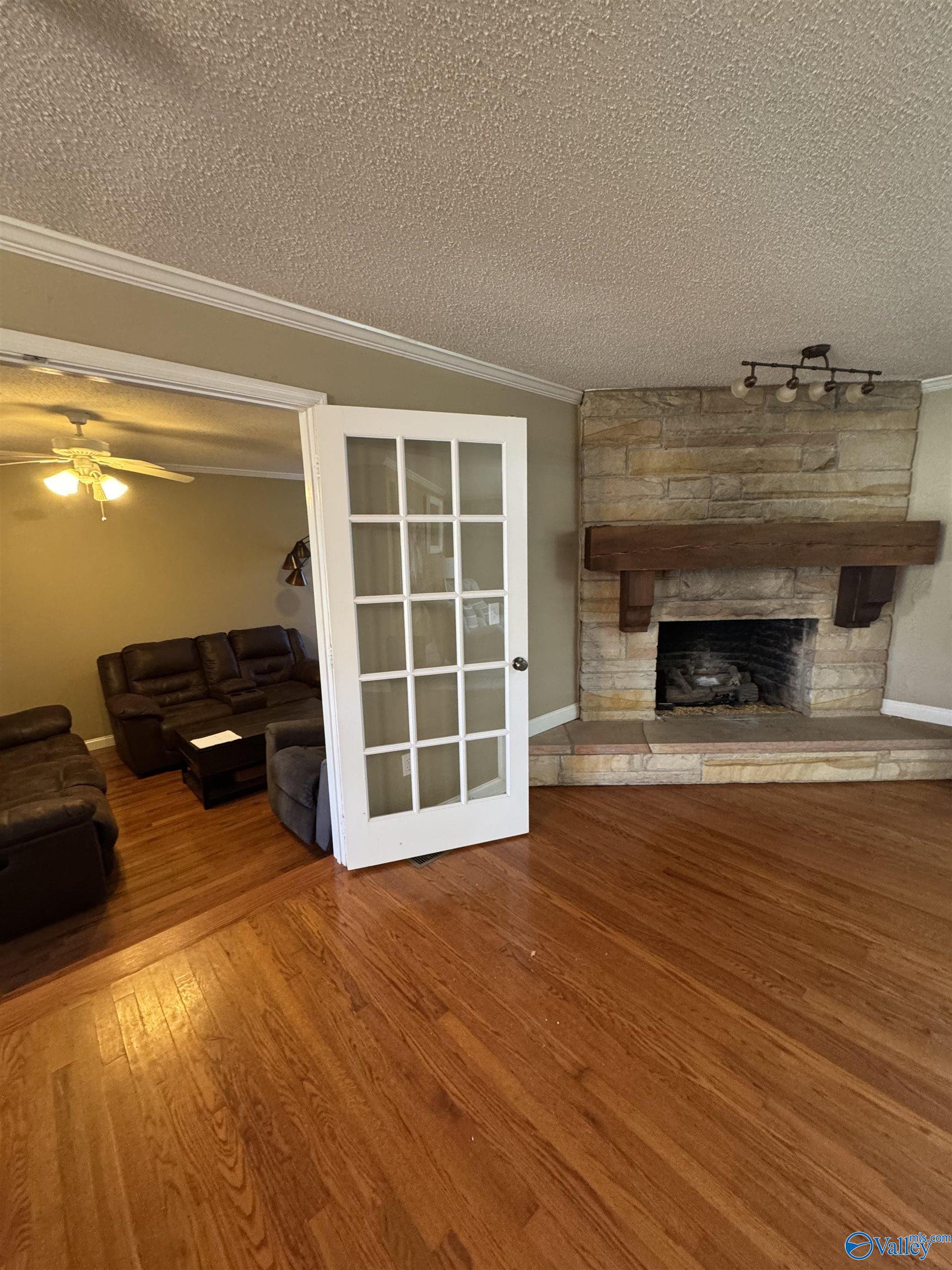 466 Warrenton Shores Drive, Guntersville, Alabama image 9