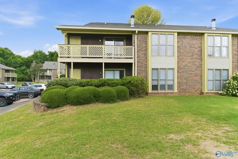 Condo For Sale - 5143 Seven Pines Circle #7<br/> Madison County, Huntsville, AL 35816