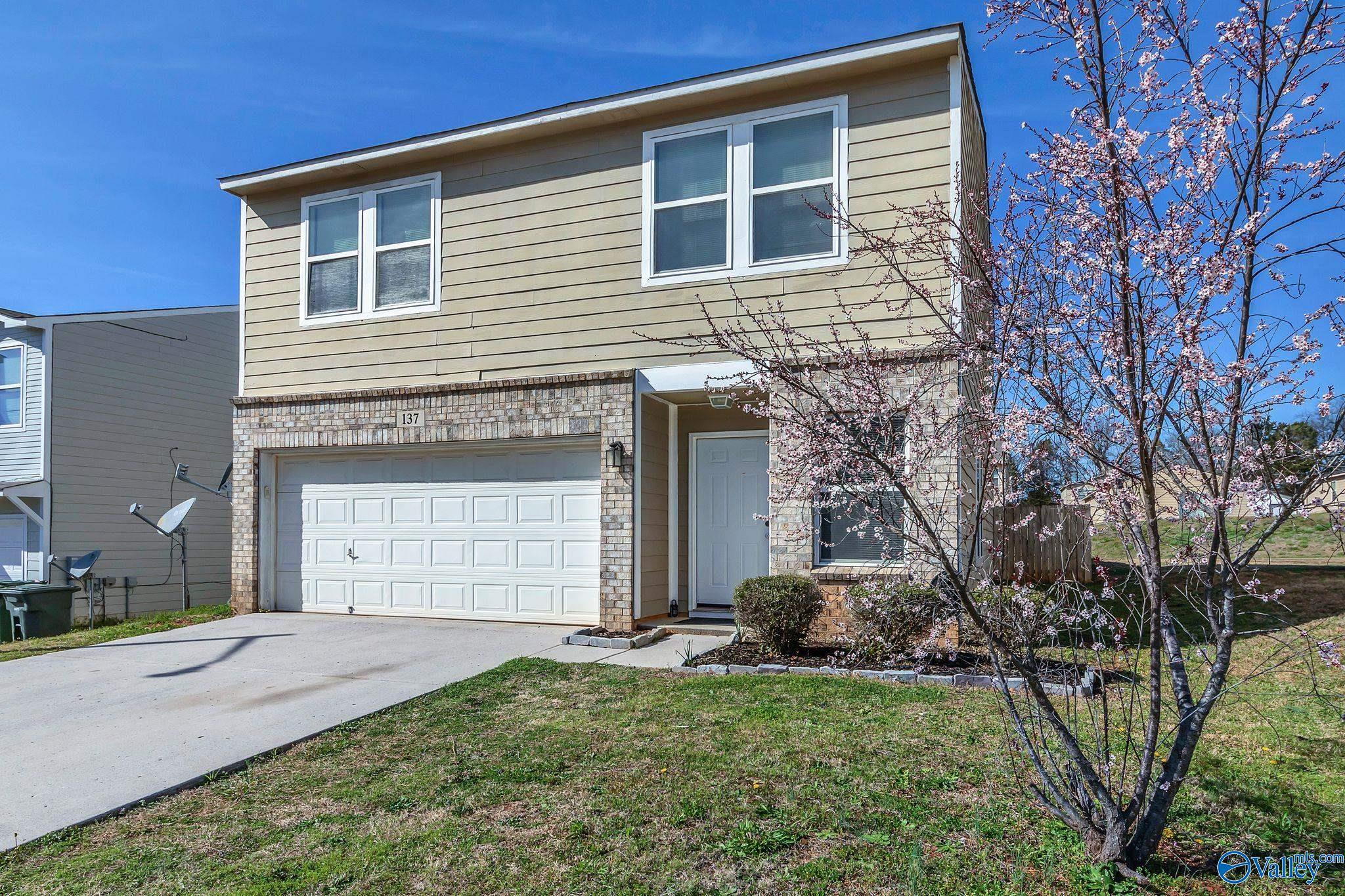 137 Whitestone Drive, Huntsville, Alabama image 1