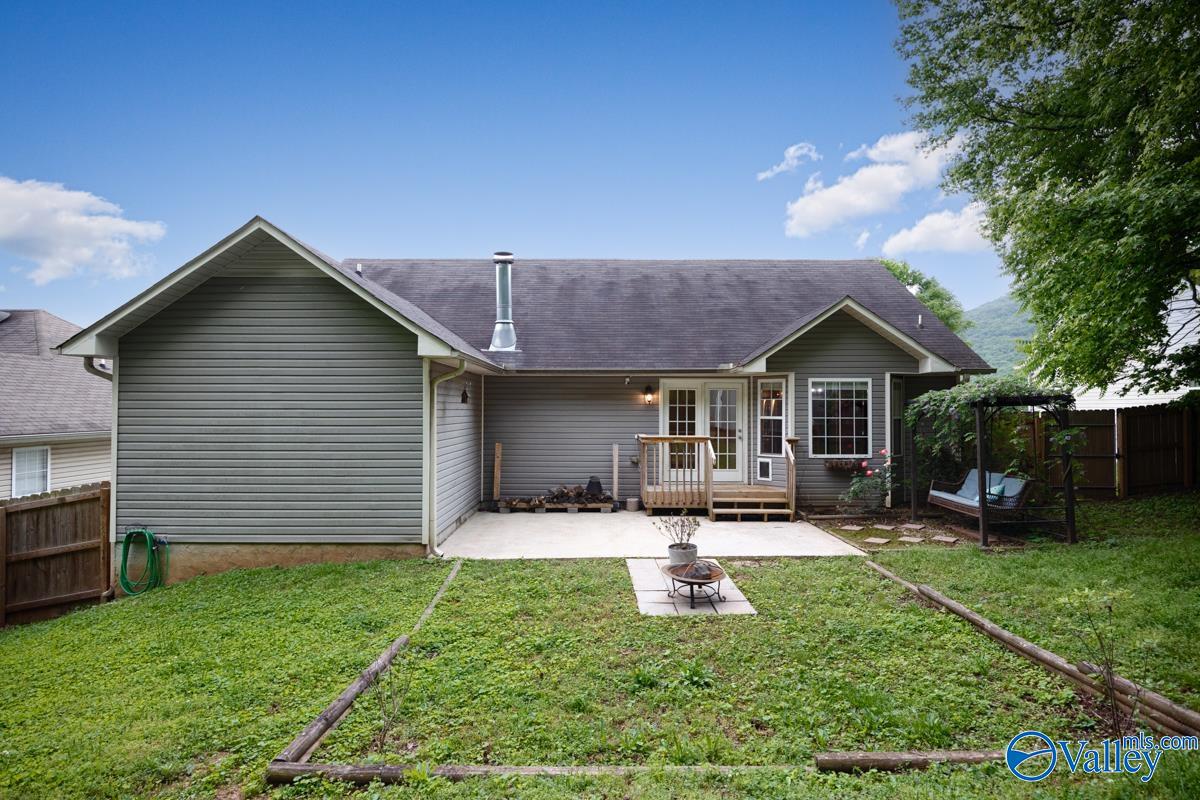 204 Hollington Drive, Huntsville, Alabama image 29