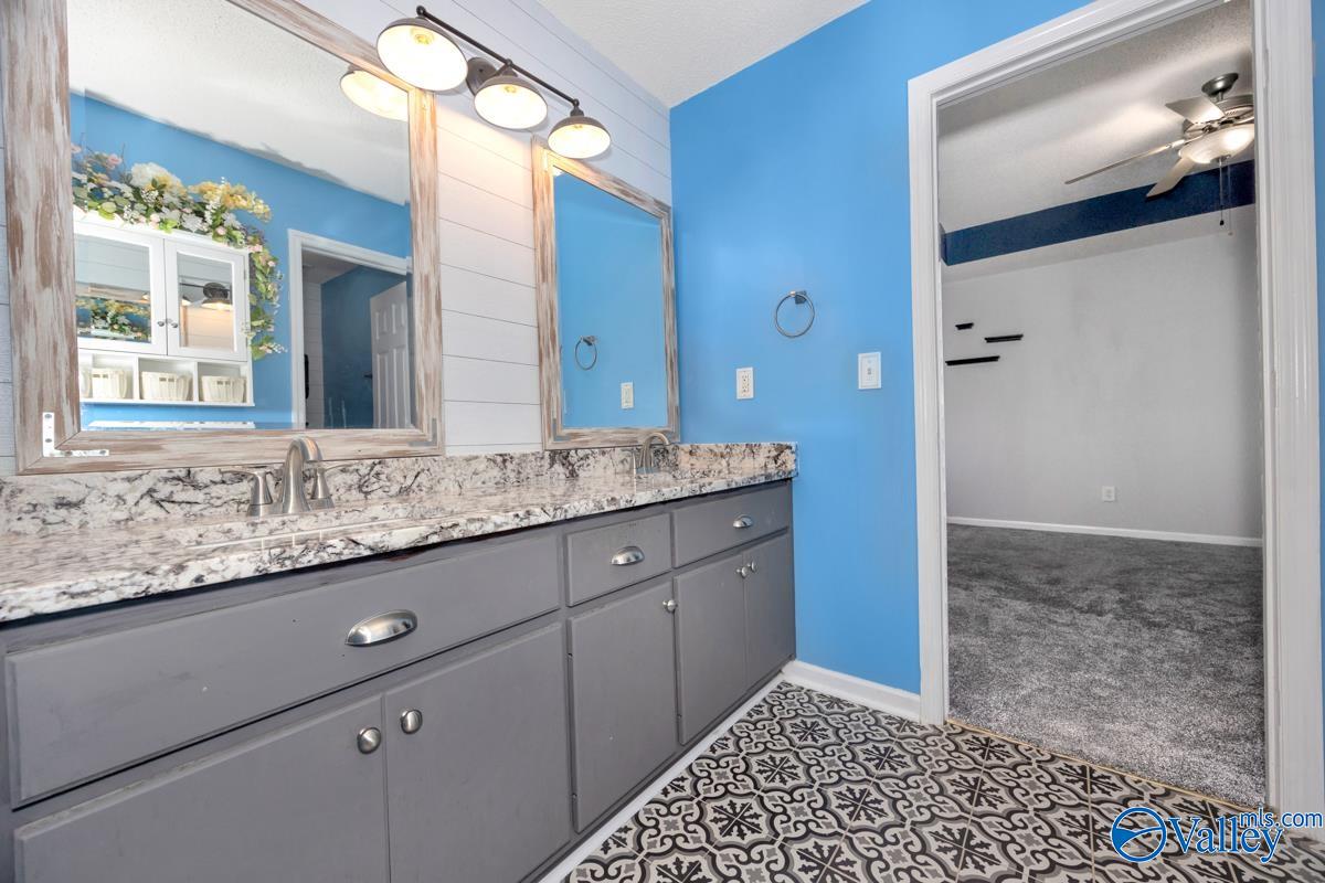 204 Hollington Drive, Huntsville, Alabama image 23
