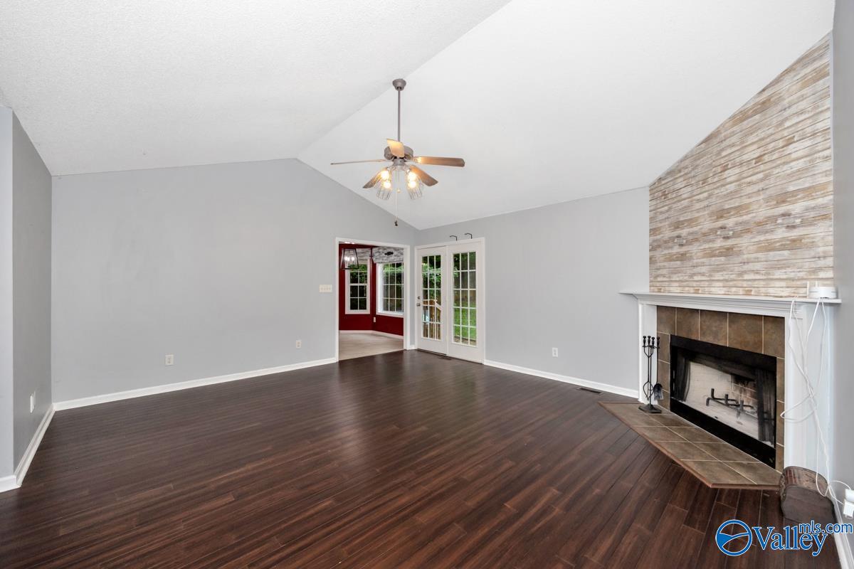 204 Hollington Drive, Huntsville, Alabama image 6