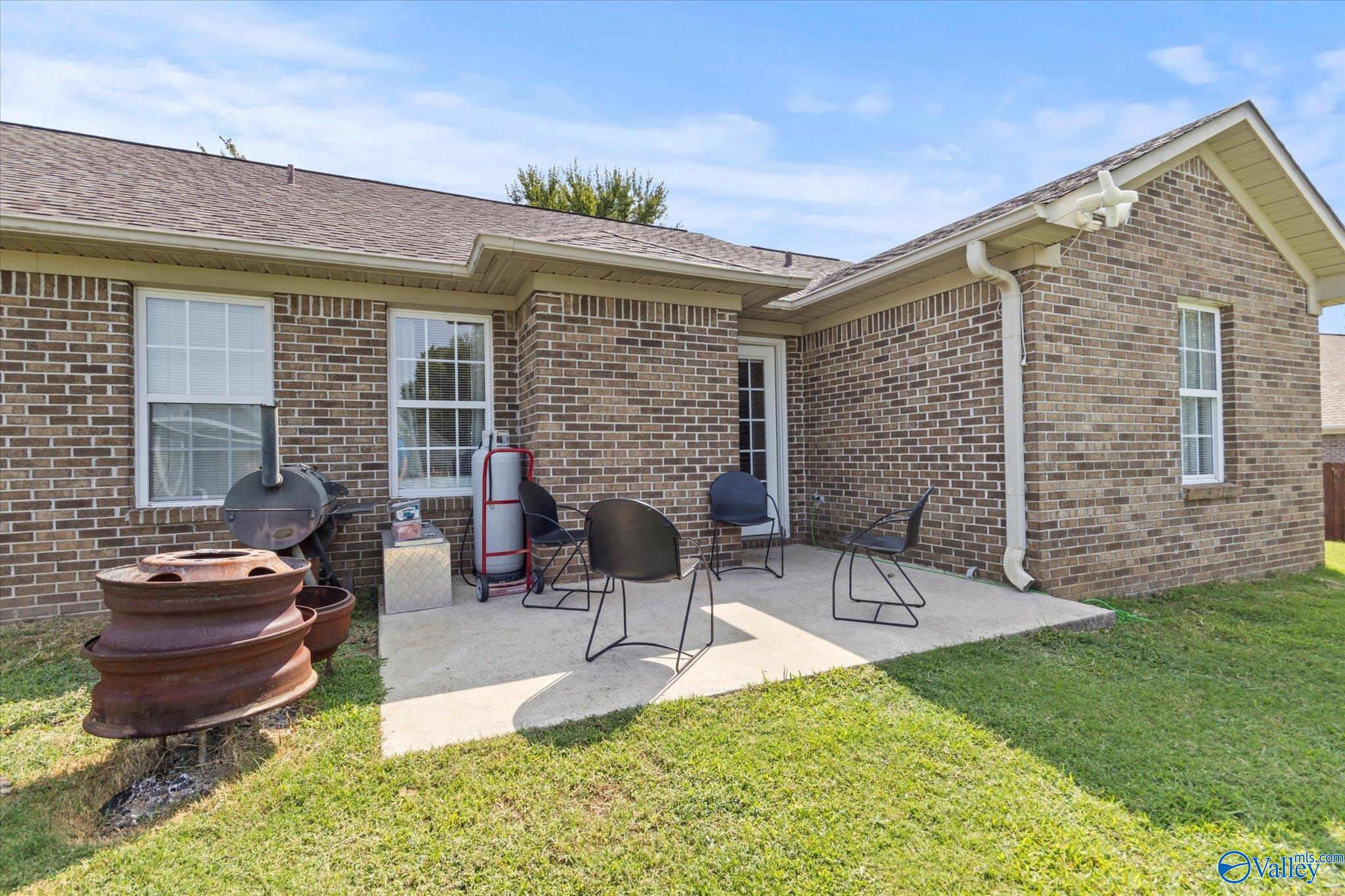 100 Sand Pine Court, Toney, Alabama image 8