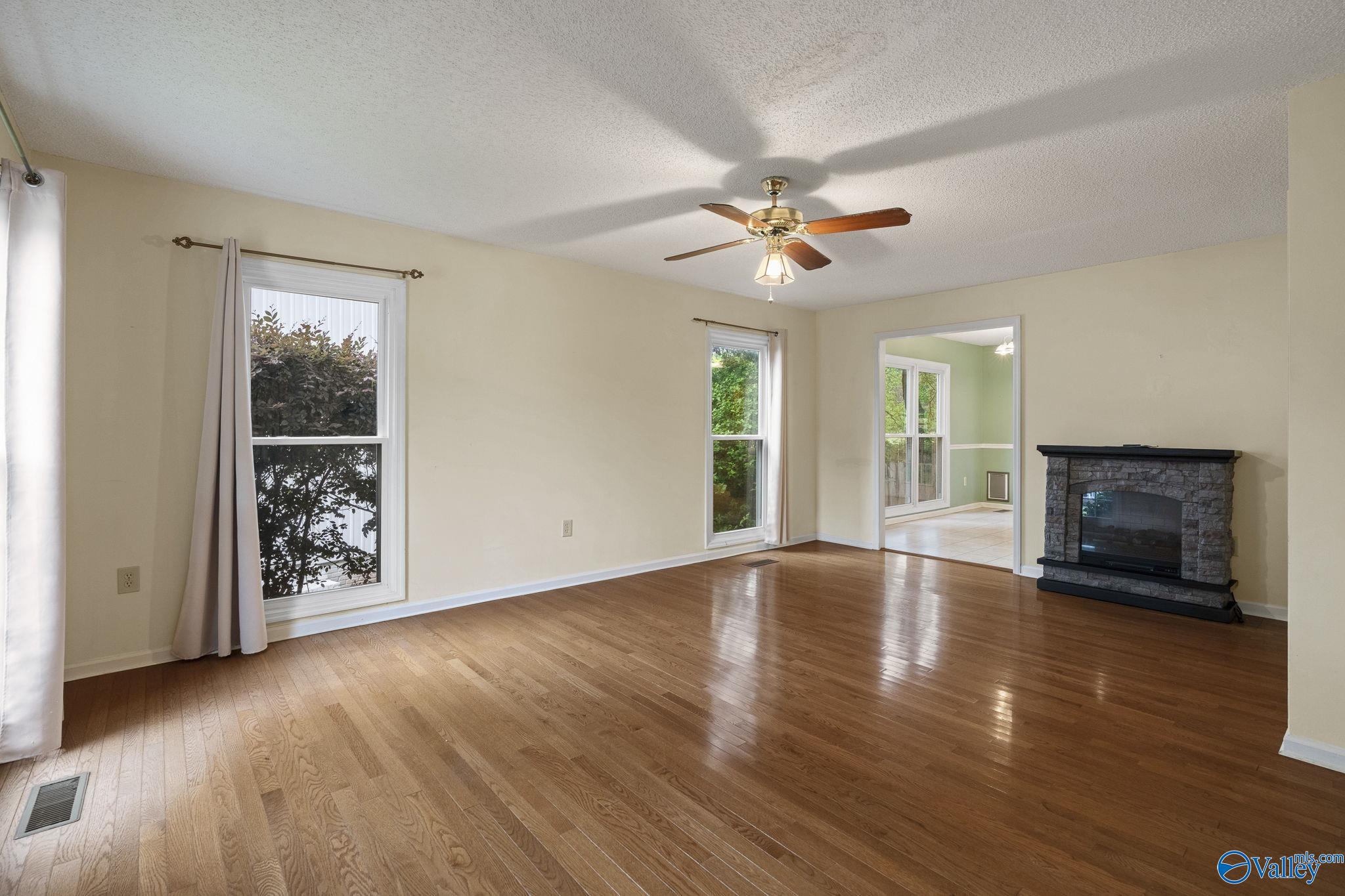 113 Norfolk Circle, Madison, Alabama image 5